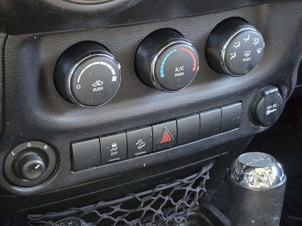 2015 Jeep Wrangler Sport