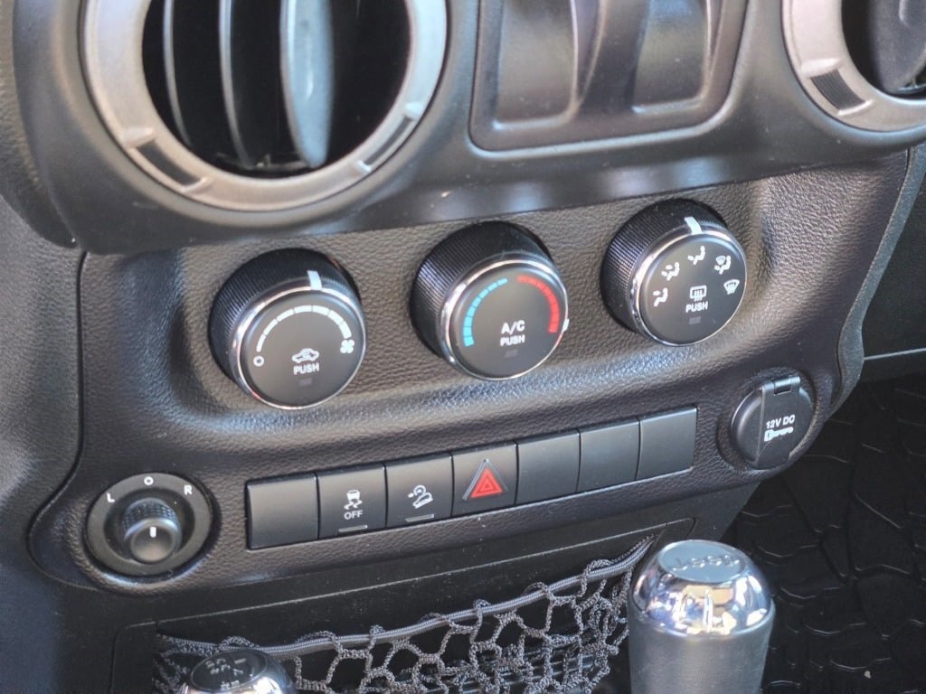 2015 Jeep Wrangler Willys Wheeler