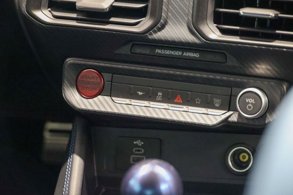 2025 Ford Mustang Dark Horse