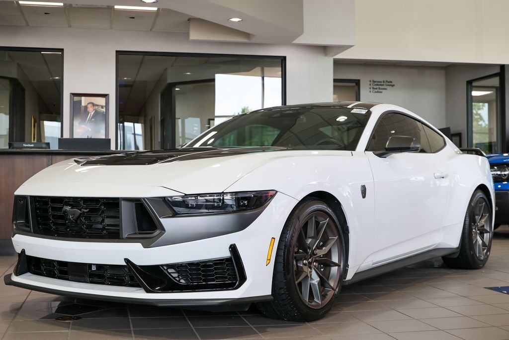 2025 Ford Mustang Dark Horse