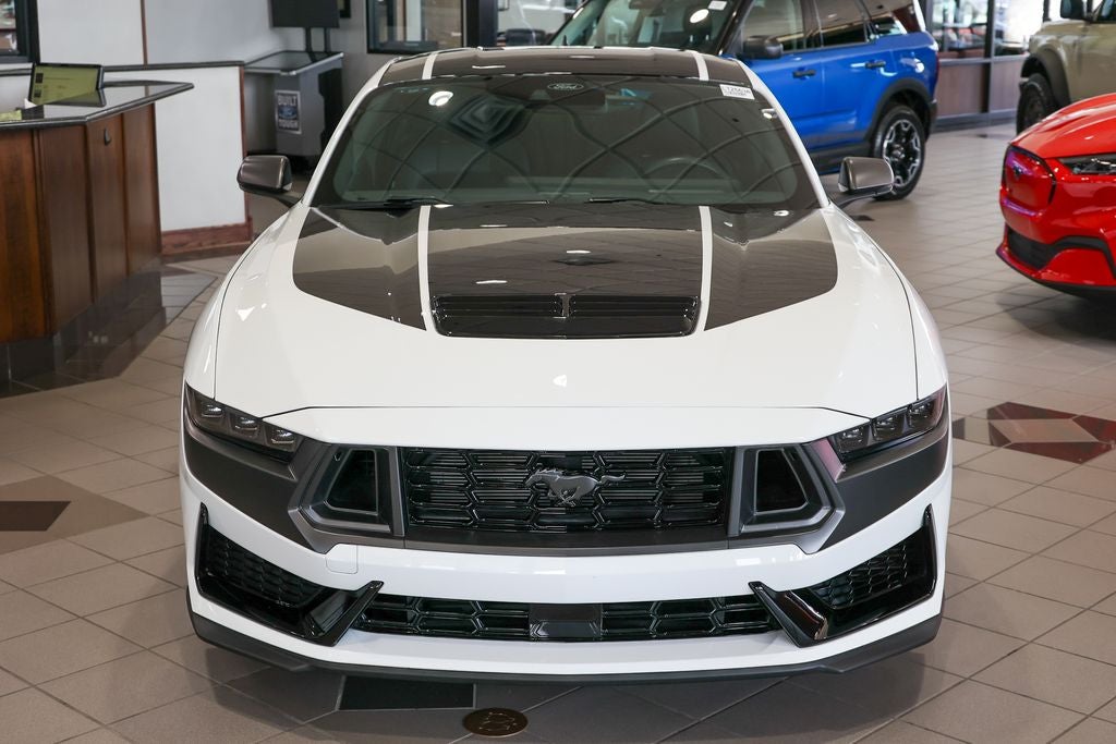 2025 Ford Mustang Dark Horse