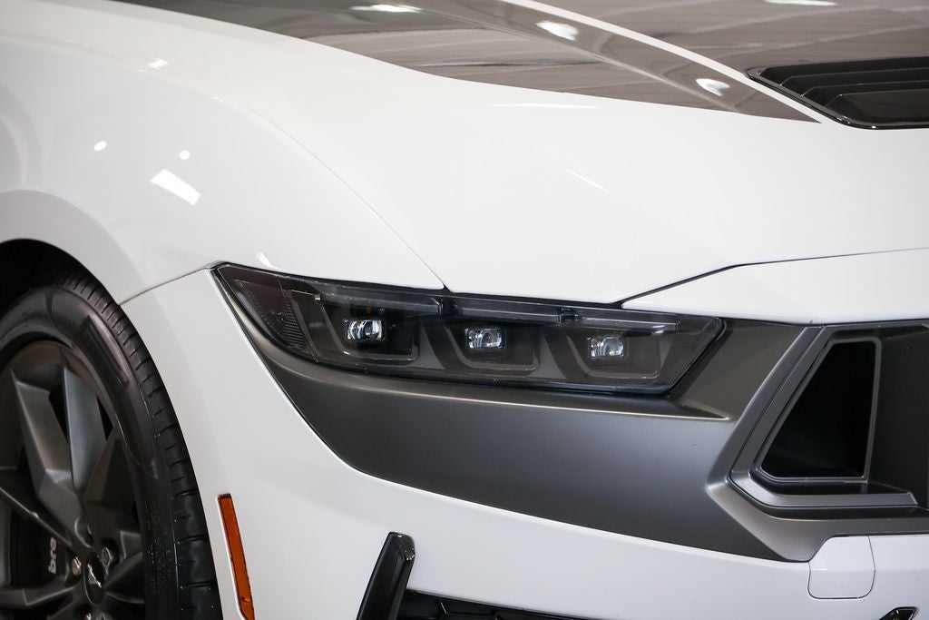 2025 Ford Mustang Dark Horse
