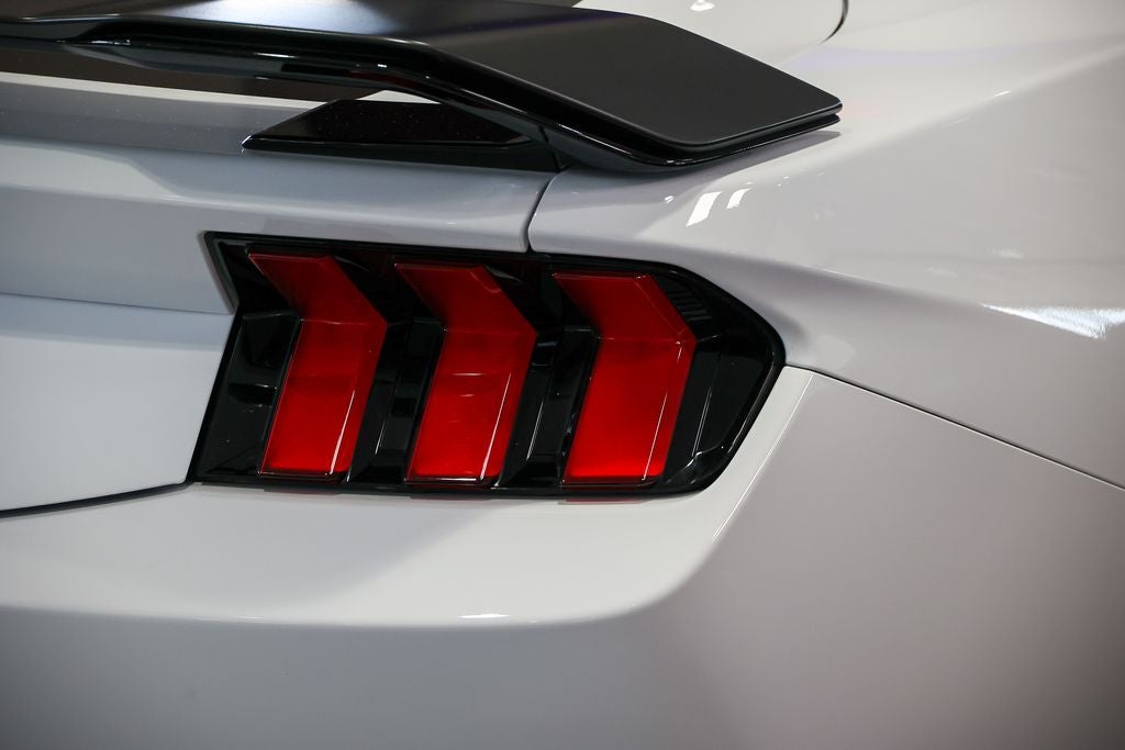 2025 Ford Mustang Dark Horse
