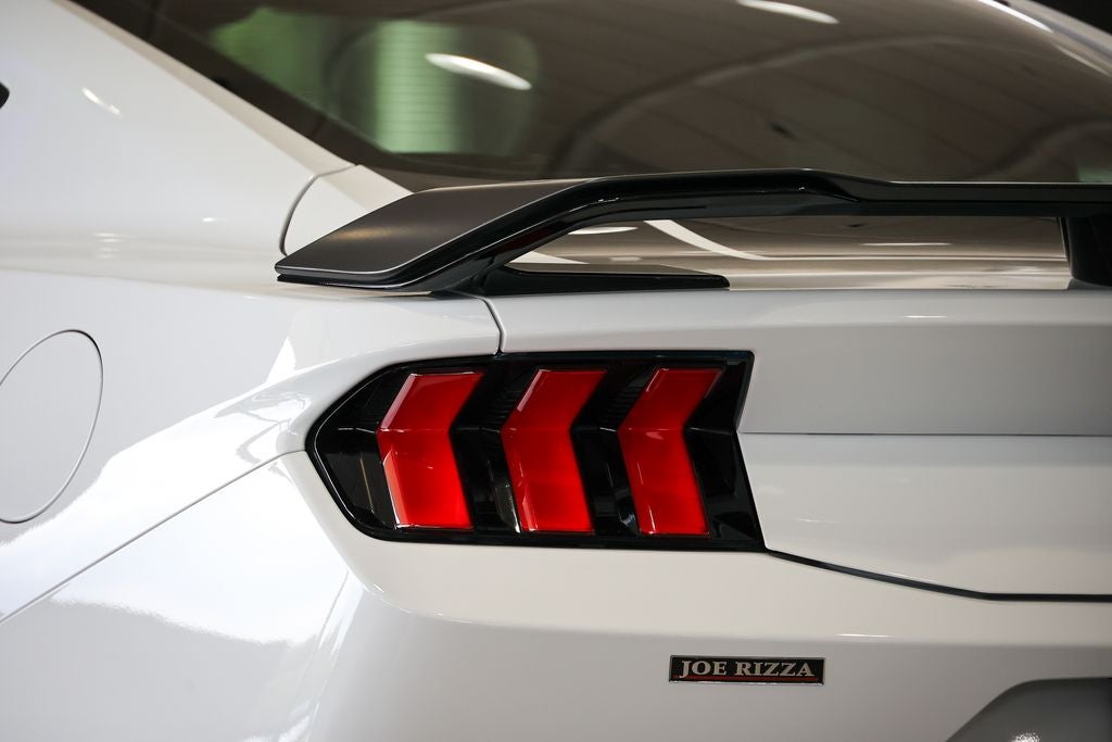 2025 Ford Mustang Dark Horse