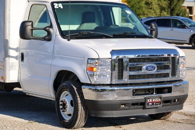 2024 Ford E-350SD Base Cutaway
