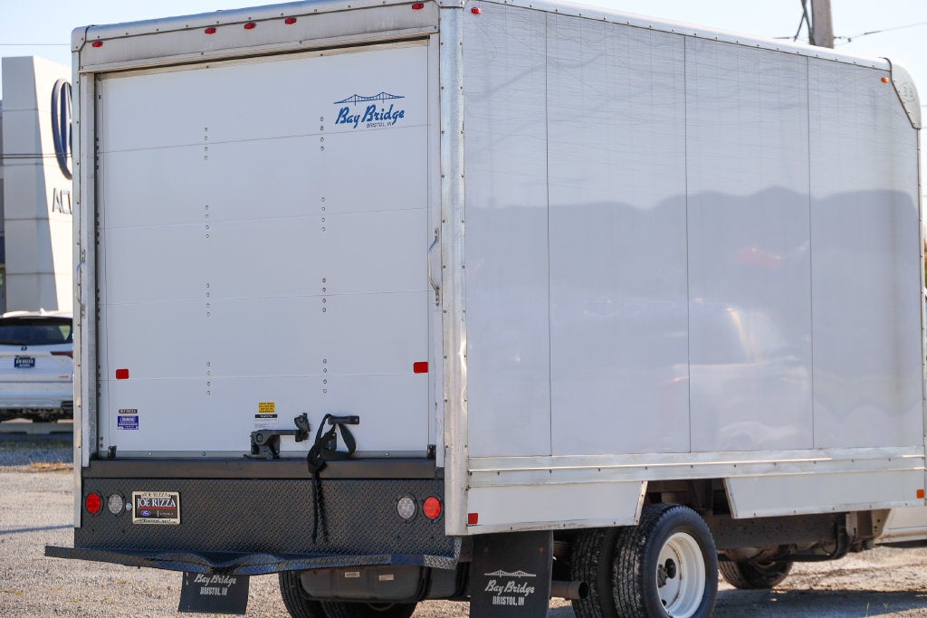 2024 Ford E-350SD Base Cutaway