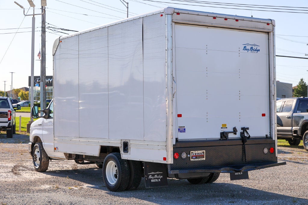 2024 Ford E-350SD Base Cutaway