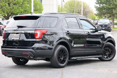 2017 Ford Explorer Base