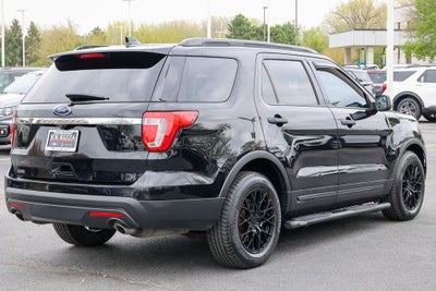 2017 Ford Explorer Base