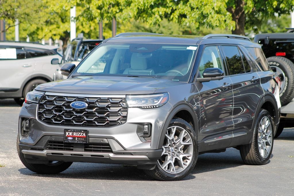 2025 Ford Explorer Platinum