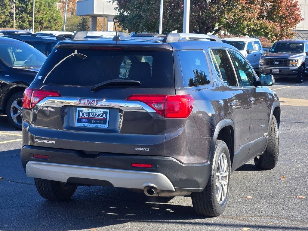 2017 GMC Acadia SLE-2