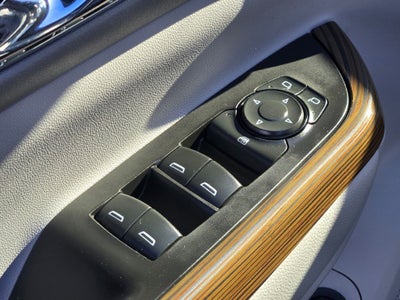 2017 GMC Acadia SLE-2