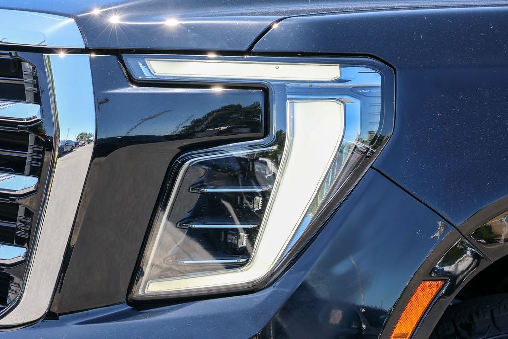 2025 GMC Yukon Elevation