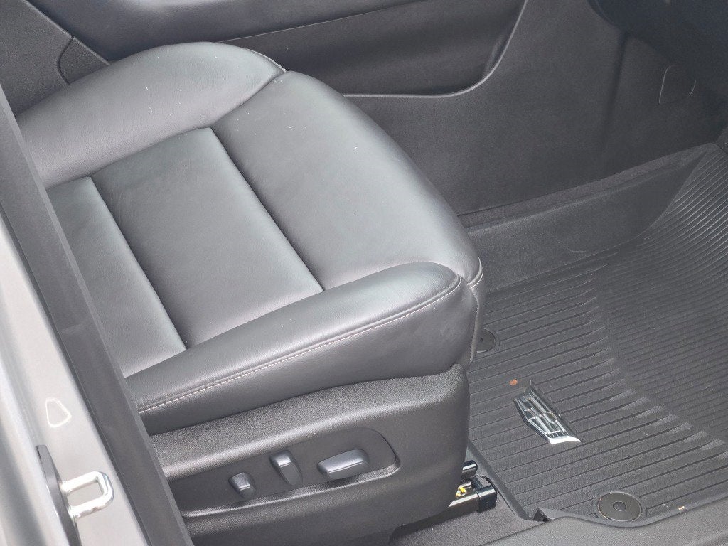 2021 Cadillac XT4 Premium Luxury