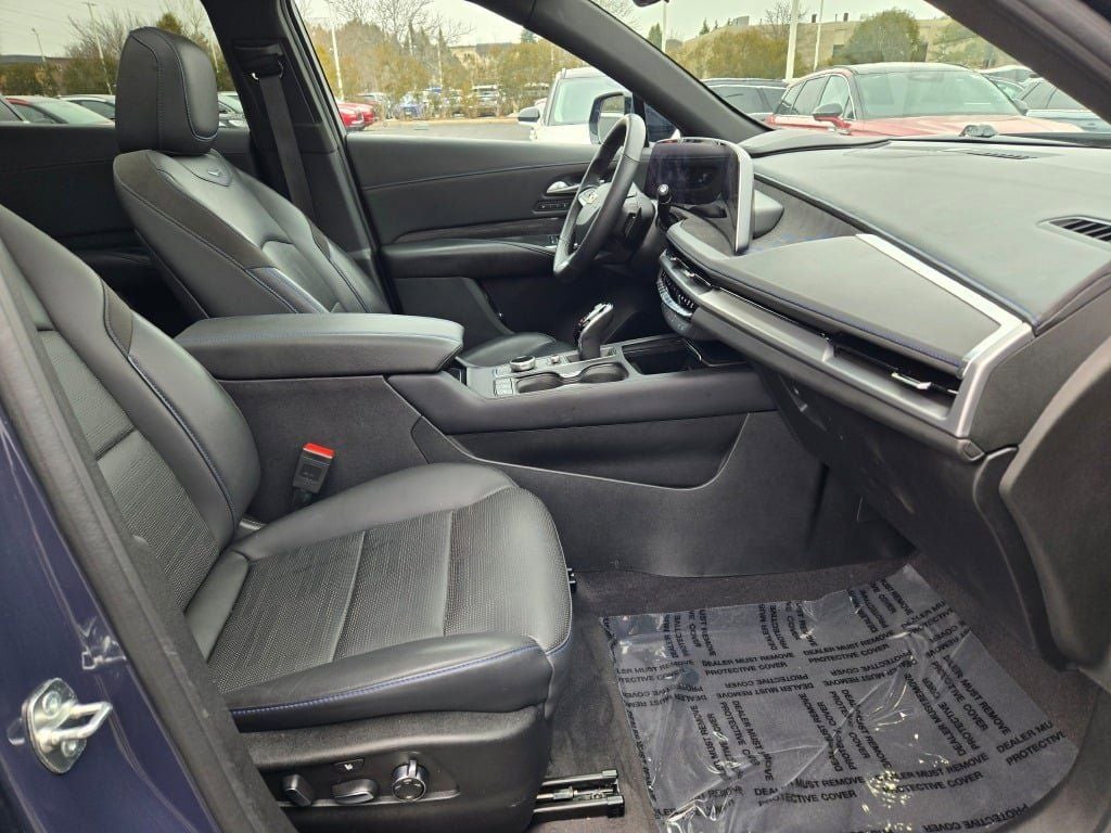 2024 Cadillac XT4 Sport