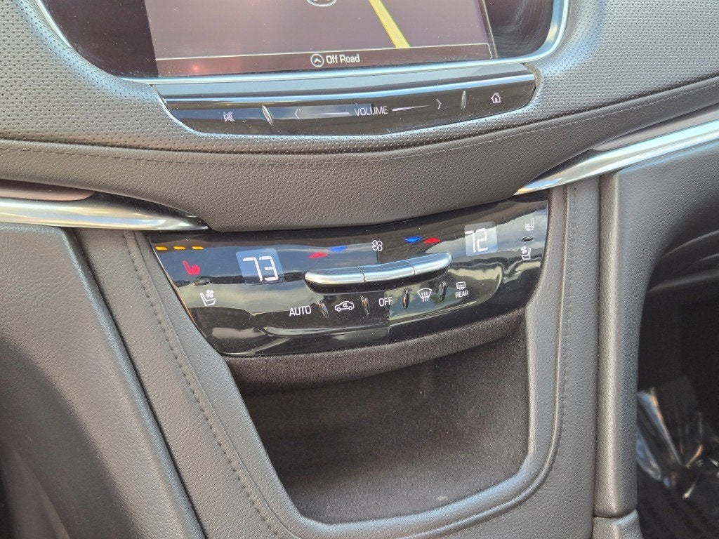 2017 Cadillac XT5 Premium Luxury