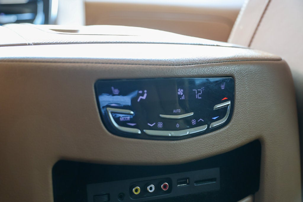 2015 Cadillac Escalade Platinum Edition