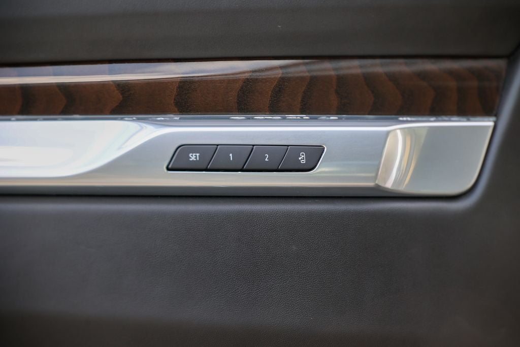 2025 Cadillac Escalade ESV Premium Luxury Platinum