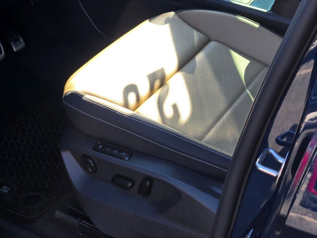 2023 Volkswagen Atlas Cross Sport 2.0T SEL R-Line