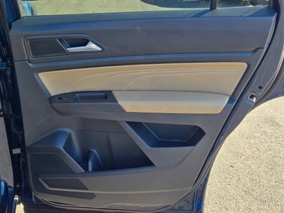 2023 Volkswagen Atlas Cross Sport 2.0T SEL R-Line