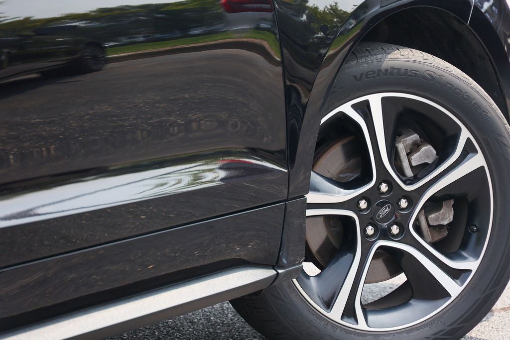 2024 Ford Edge ST