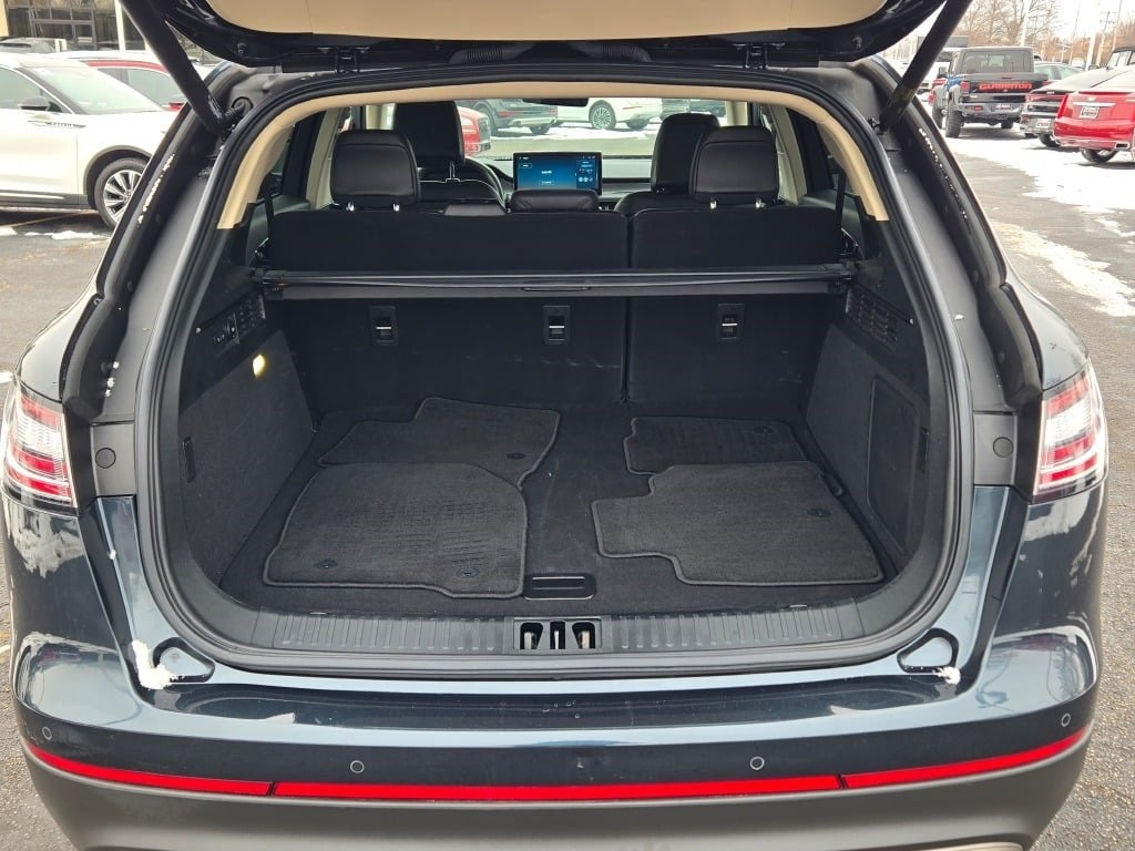 2022 Lincoln Nautilus Standard