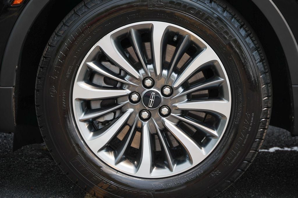 2023 Lincoln Nautilus Standard