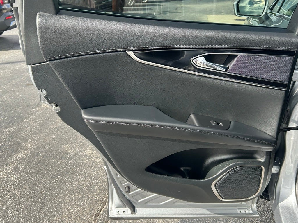 2022 Lincoln Nautilus Standard