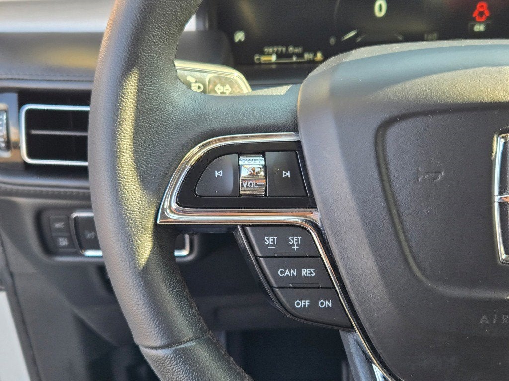 2022 Lincoln Nautilus Standard