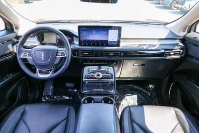 2023 Lincoln Nautilus Standard
