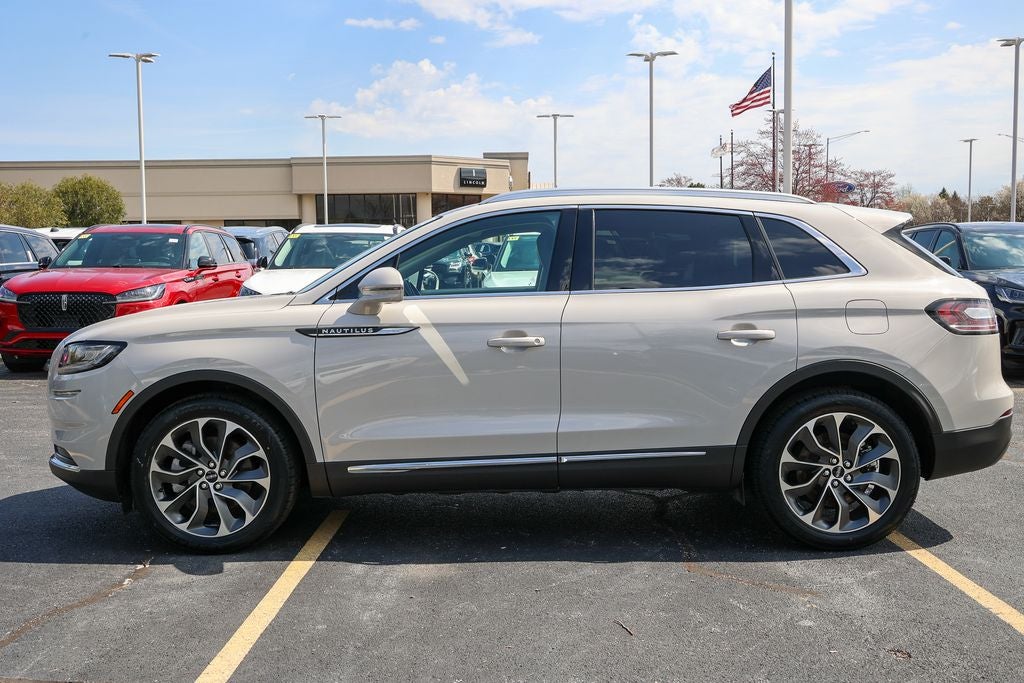 2021 Lincoln Nautilus Reserve