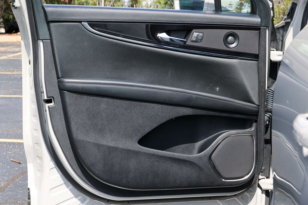 2021 Lincoln Nautilus Reserve