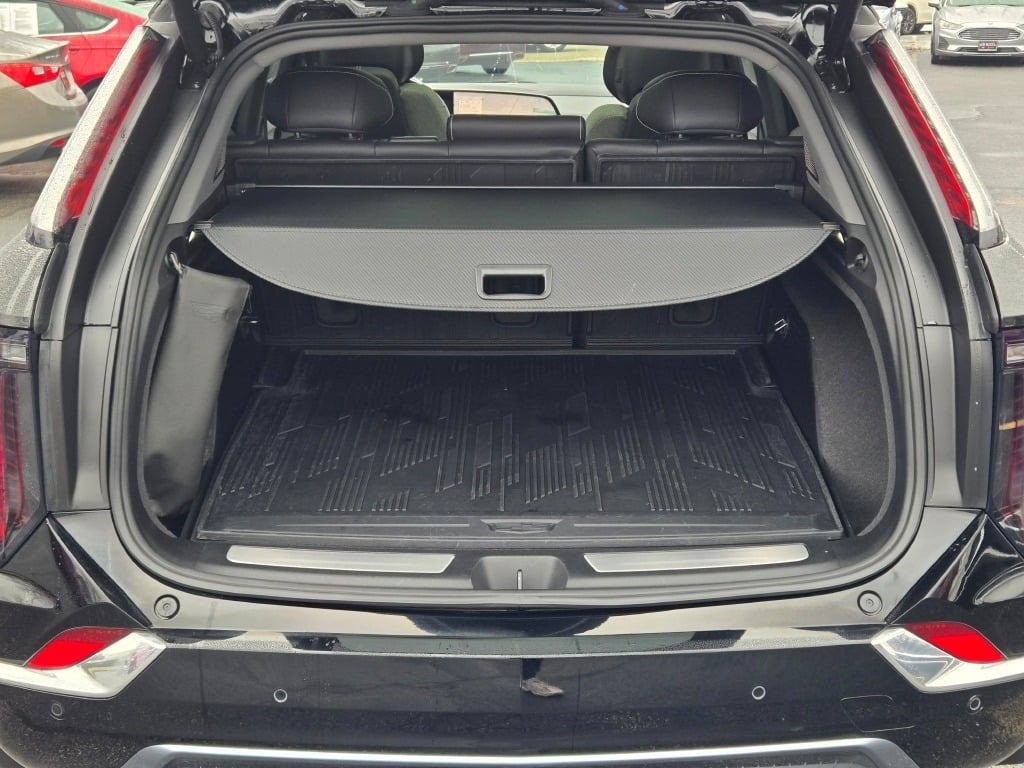 2025 Cadillac OPTIQ Luxury