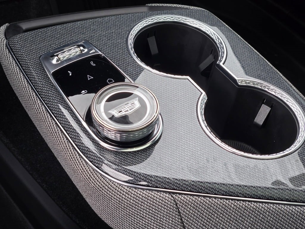 2025 Cadillac OPTIQ Luxury