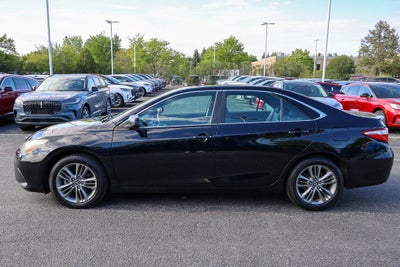 2017 Toyota Camry SE