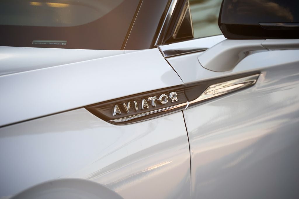 2022 Lincoln Aviator Standard Premium