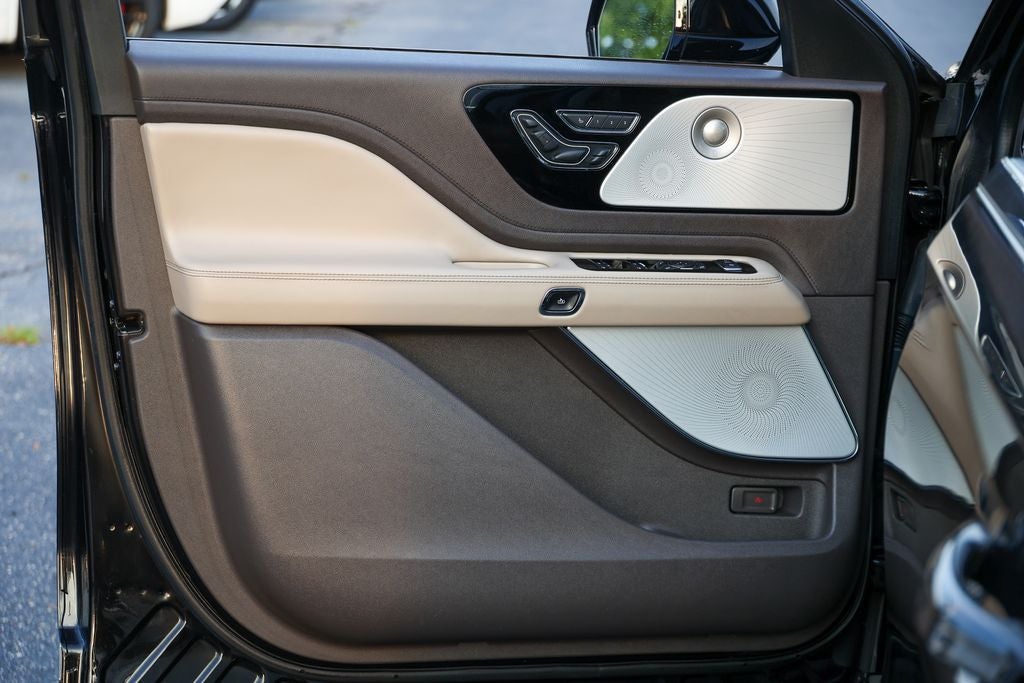 2022 Lincoln Aviator Reserve Premium