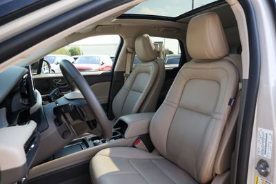 2023 Lincoln Corsair Standard