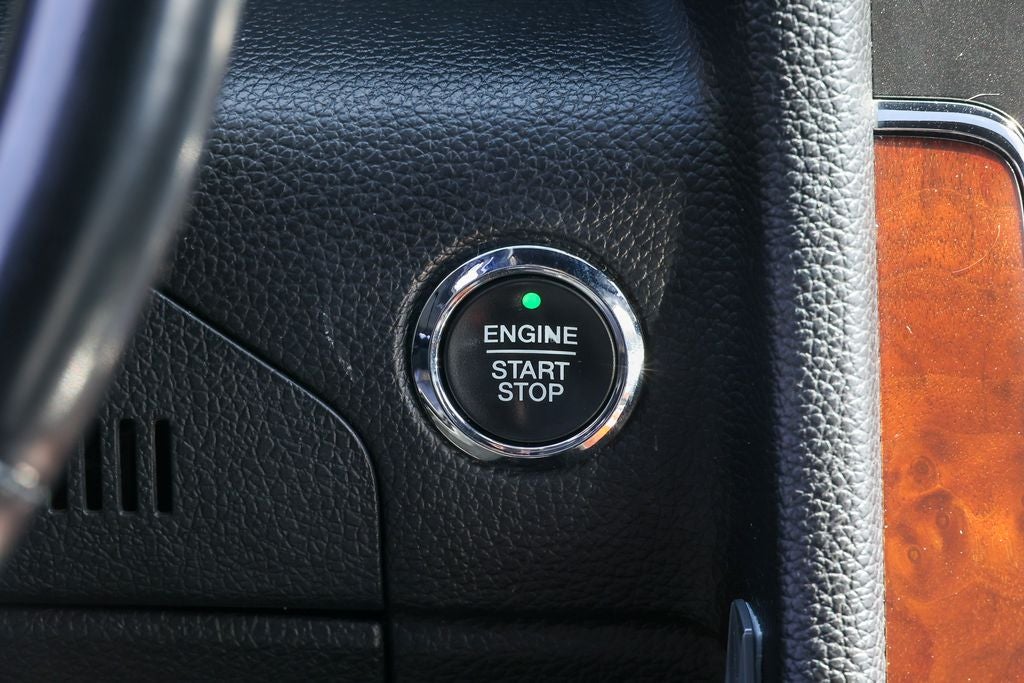 2017 Lincoln Navigator Select