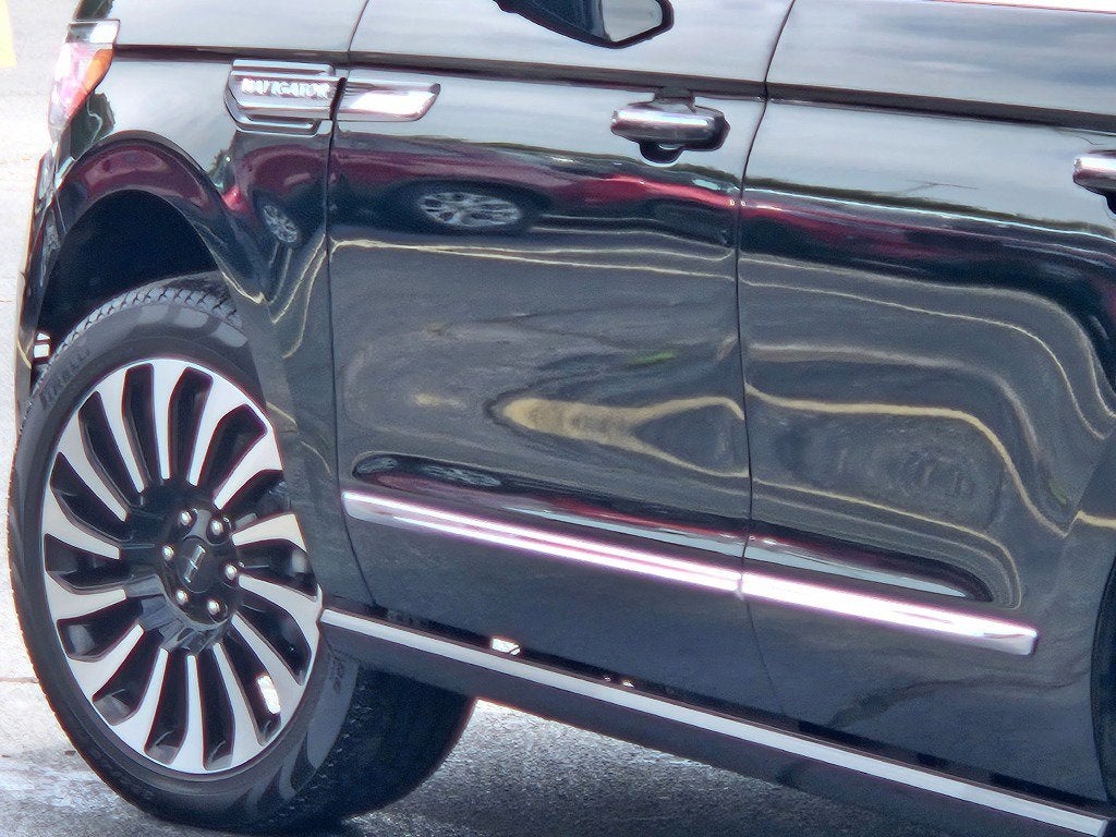2023 Lincoln Navigator Black Label