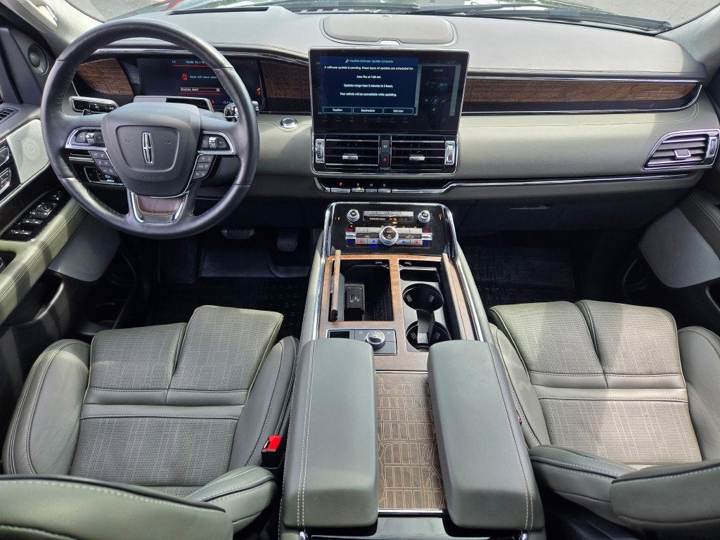 2023 Lincoln Navigator Black Label