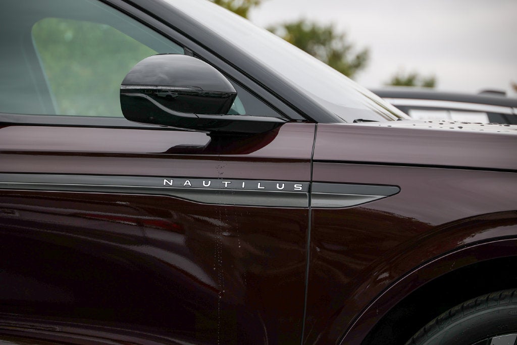 2024 Lincoln Nautilus Reserve