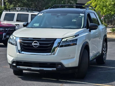 2024 Nissan Pathfinder Platinum