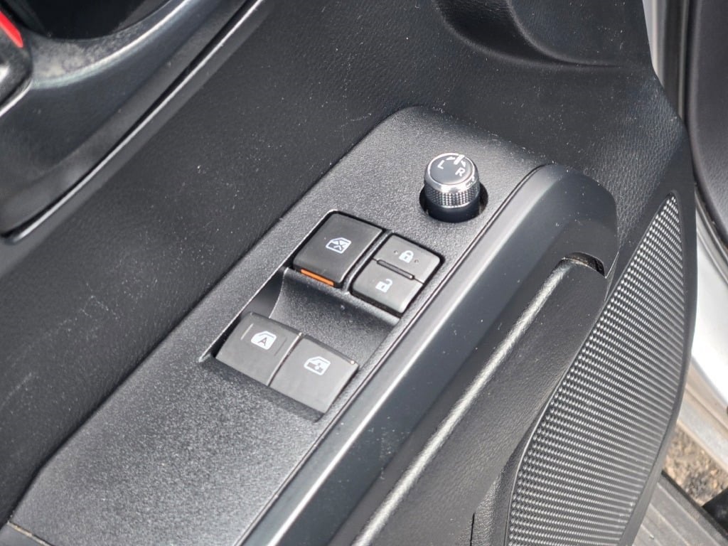 2016 Toyota Tacoma SR