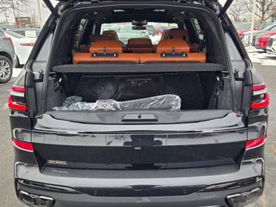 2025 BMW X7 M60i