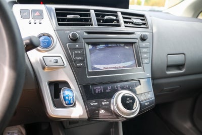2014 Toyota Prius v Two