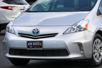 2014 Toyota Prius v Two