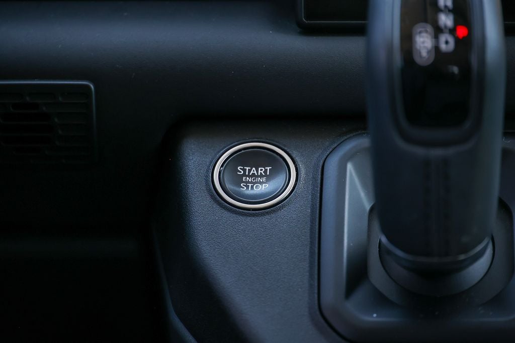 2025 Land Rover Defender 110 X-Dynamic SE