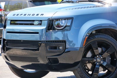 2025 Land Rover Defender 110 X-Dynamic SE