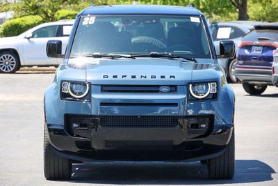 2025 Land Rover Defender 110 X-Dynamic SE